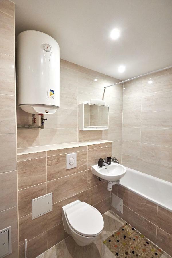 Babylon Apartments On Kievskaya Street Rivne Extérieur photo